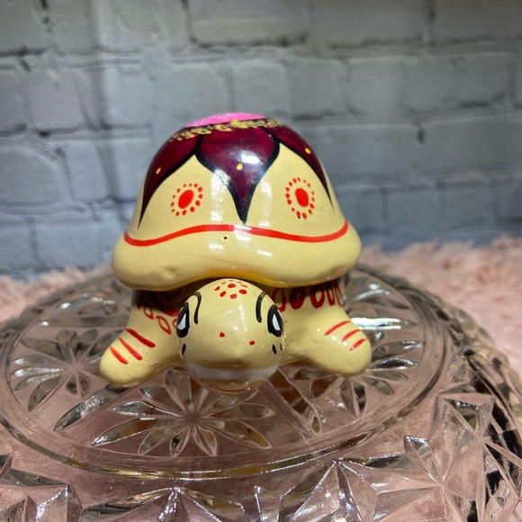 Hand painted Turtle clay Talavera trinket storage jewelry box - Picture 3 of 13